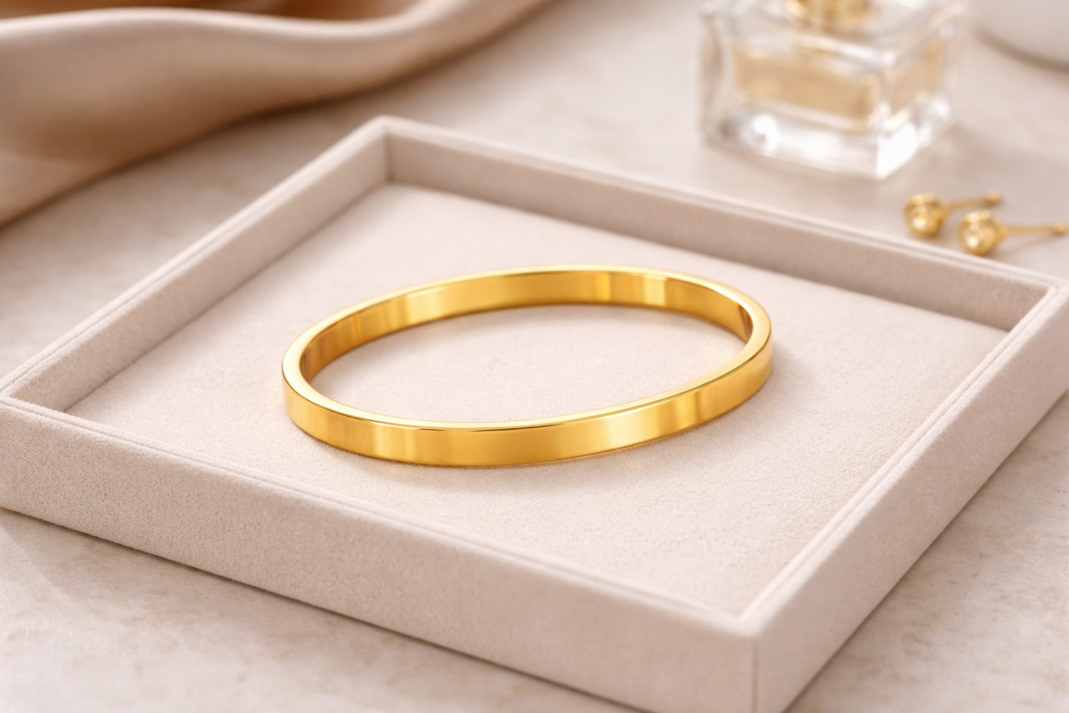 Classic Gold Bangle Bracelet |1| Mehrooh