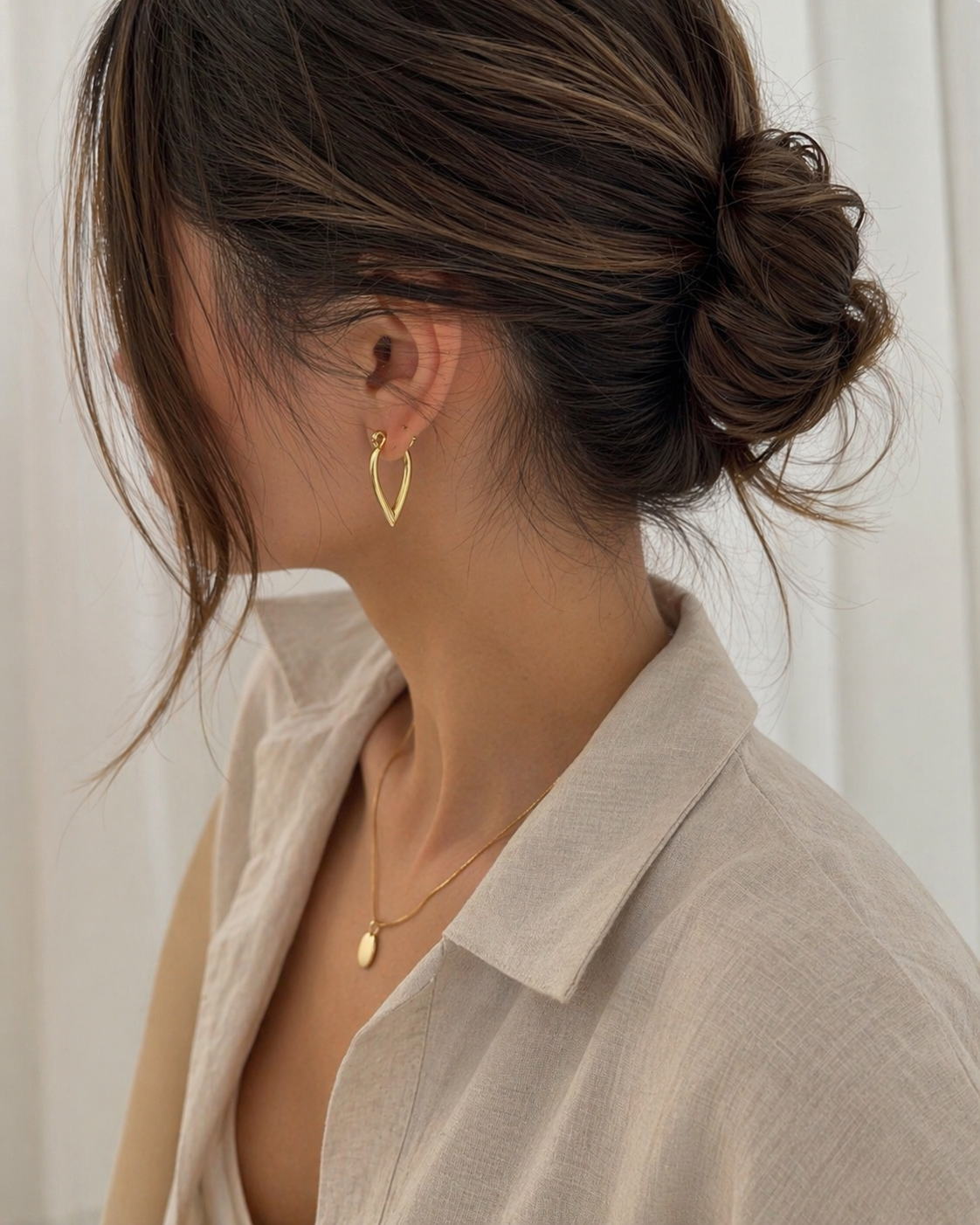 Petite V-Glow Hoop Earrings