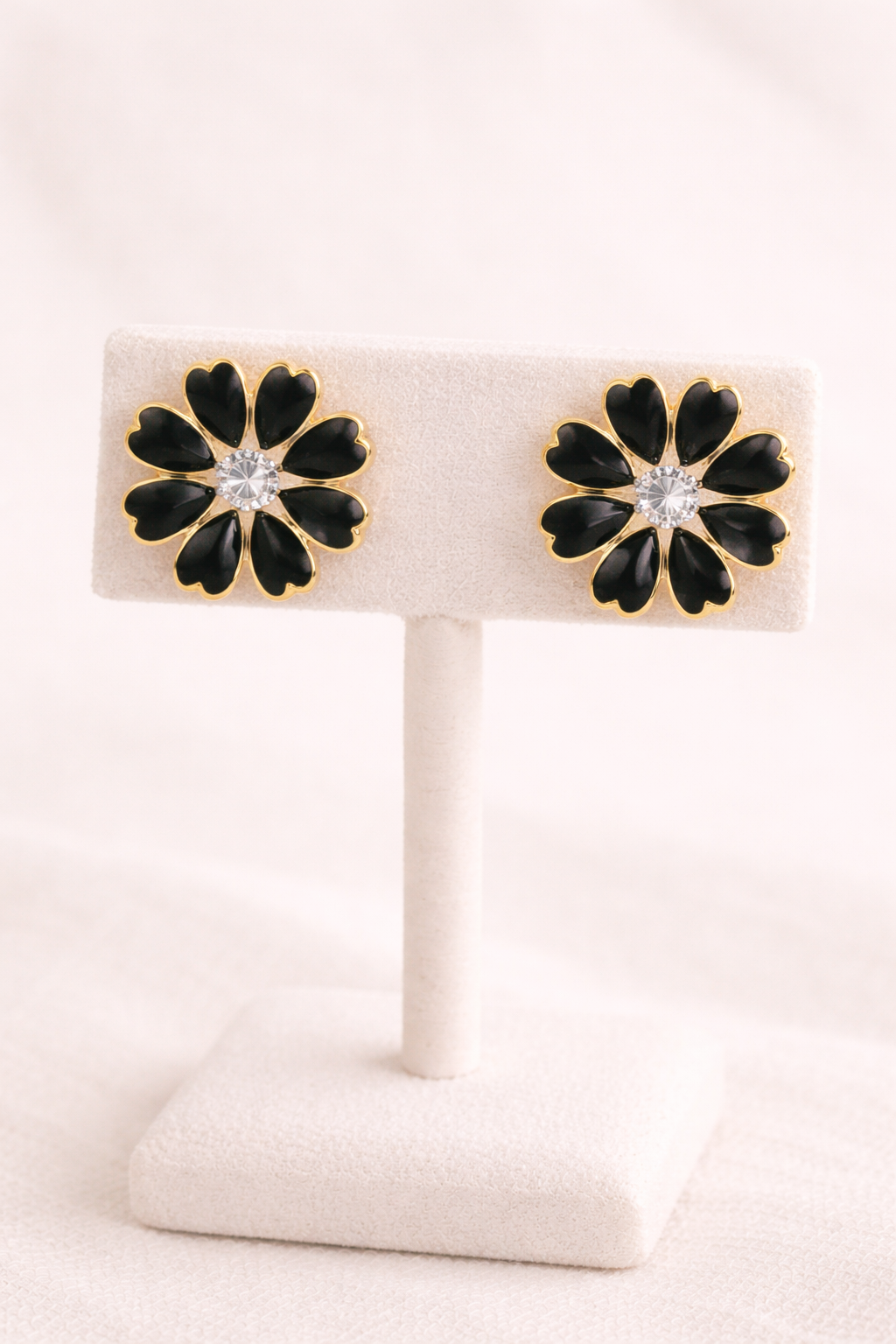 Black Flower Stud Earrings |1| Mehrooh