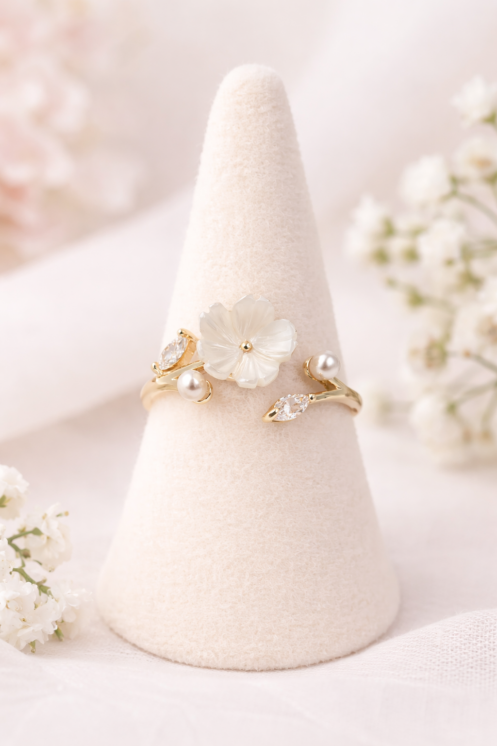 Floral Detail Ring With Crystals Pearl |2| Mehrooh