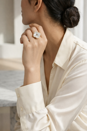 Golden Flower Ring With Diamonds |4| Mehrooh